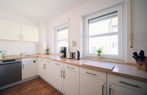 Mittendrin, zentrale & gemütliche Stadtwohnung - Photo 11