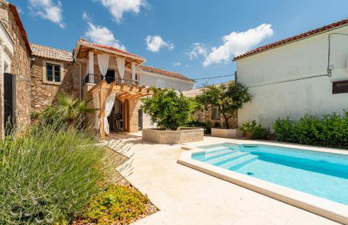 Apartment Varos with shared pool - Foto 8