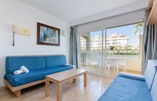 Mariner Club Apartments - Photo 21