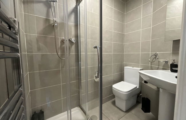 City Retreat Birmingham - Modern 2 Bed Apartment - Foto 16