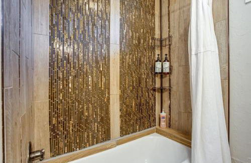 Chic Lawton Home, 5 Mins to Fort Sill! - Photo 16