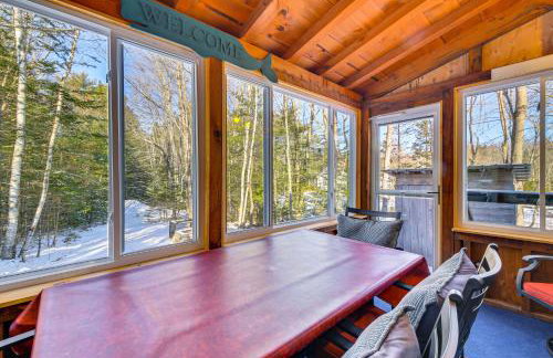 Rustic Searsport Cabin Loft and Sunroom on 10 Acres - Foto 10