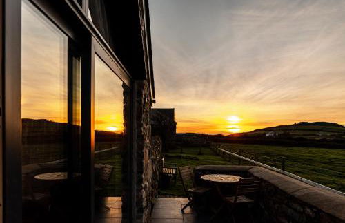 The Dairy, Treathro Farm - Rural, sea views, woodburner - Photo 21