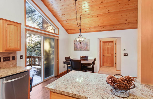 Quaking Cabin Gas BBQ & Amenities Access! - Photo 3