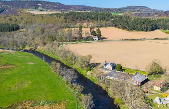 Kirkton Family Farmhouse With Hot Tub Alford Aberdeenshire - Photo 7