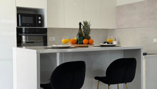 Luxury Oasis With Private Pool & Parking - Foto 4