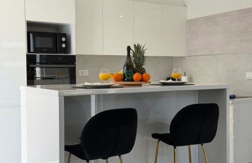 Luxury Oasis With Private Pool & Parking - Foto 3