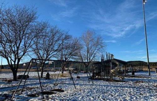 Grand Canyon Ranch Home - Western History - Big city lot - AC! - Photo 41