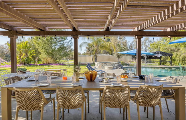 Temecula Wine Country Home w/ Pool, Hot Tub, Game Room & Vineyard Views - Foto 4