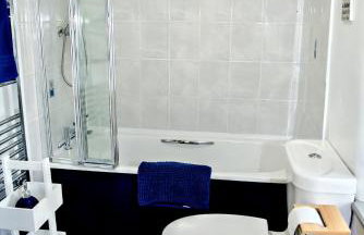 Porthyraur castle view, beach, parking,EV point Pet friendly - Foto 17