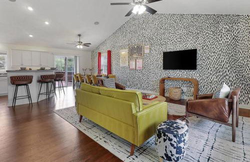 Charming 5BD - UNL 5mins - BBQ, Games & Backyard - Foto 14