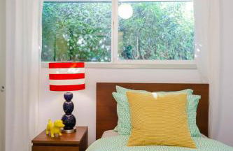 #StayinMyDistrict Modern Mid-Century Retreat - Foto 43