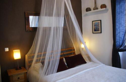 The Corner House - Charming Rustic Home in the Heart of Monchique - Foto 27