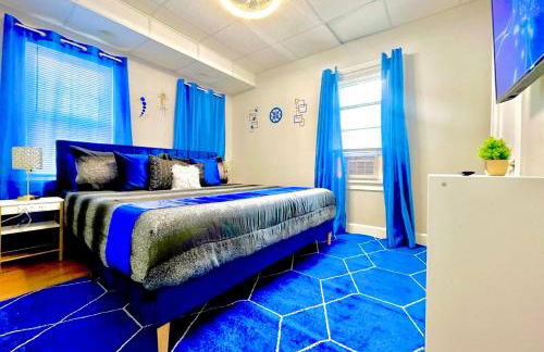 The Sapphire Haven - Your Old Brooklyn Oasis Awaits Families, Couples, Business Travelers Near Downtown With Parking, 300 MB WiFi & Self Check-In - Foto 6