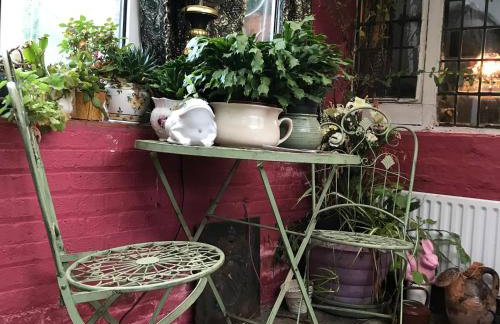 Priory House B&B And The Oriental Brewhouse Self Catering Accommodation - Foto 48