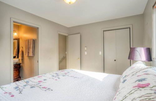 Lakefront Estate w Private Beach on Flathead Lake - Foto 17