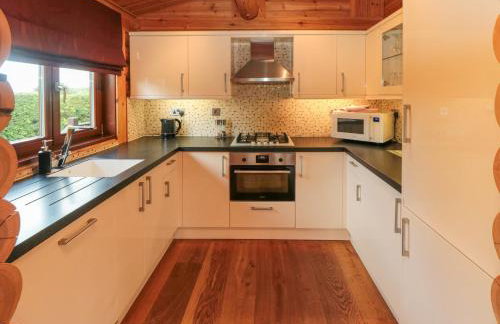 Endeavour Lodge 4 - Photo 5