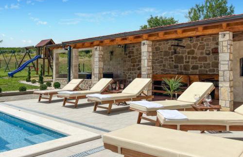 Villa Maria with Outdoor Pool - Foto 36