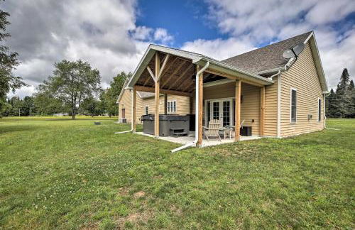 Upstate Hideaway with Hot Tub, 13 Mi to Malone! - Photo 27