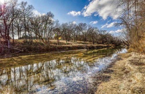 Riverfront Oasis - Foto 41