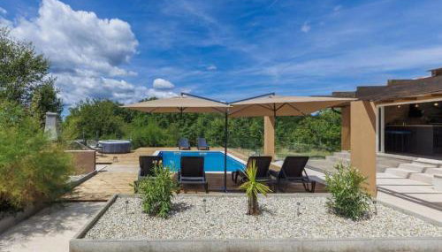 Villa Lady Di, a private pool haven near Labin - Foto 4, sunbed