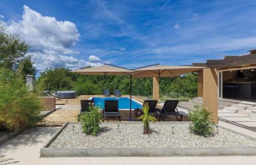 Villa Lady Di, a private pool haven near Labin - Foto 4