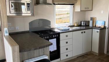 Stunning Caravan on Swanage Bay View Holiday Park - Foto 5