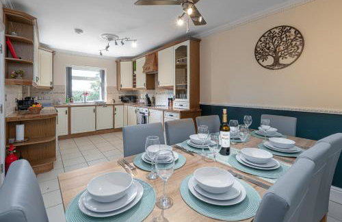 Hot Tub, 3 Bedroom Retreat, Near Snowdon, WIFI, Parking, Sleeps 6 - Foto 4