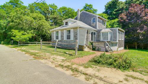 Less Than 1 Mi to Beaches Home with Deck in Oak Bluffs - Foto 4