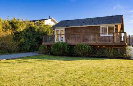 Cozy Whidbey Island Stay Steps to the beach Fireplace BBQ Near Trails - Foto 21