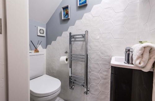 3BR Georgian Quarter Coach Houses - Private Parking - Foto 14