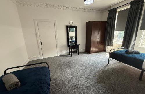 Coxon - 5 Bdrm 6 beds Perfect 4 contractor - Foto 14