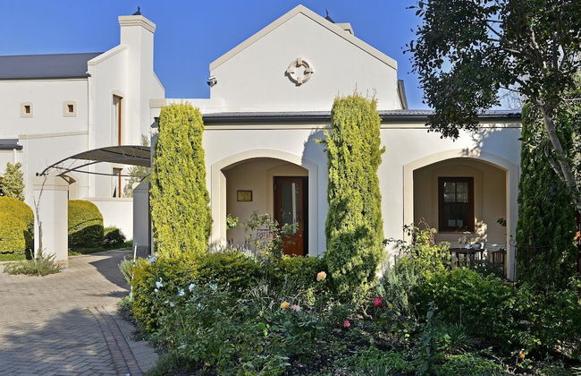 Petit Plaisir is a Romantic Self-catering Cottage on the Side of the Village no1 - Foto 16