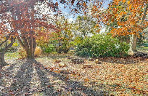 Game Room and Fire Pit West Mifflin Home! - Foto 30