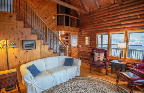 Mountain Top Cabin! Hot tub, Fireplace, Dog Friendly - Photo 7