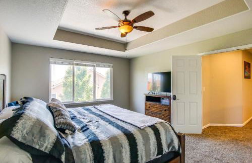 Home with Patio and Games about 17 Mi to Denver! - Foto 16