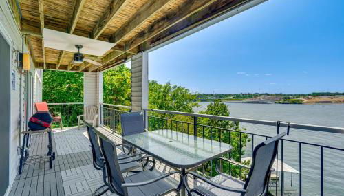 Waterfront Gem with Balcony and Views in Osage Beach - Foto 1