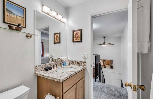 Modern 3BD -Walk to Lake & Beach - Foto 36