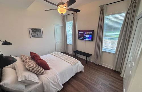 The Harmony Suite Near UF Shands & Downtown - Photo 57