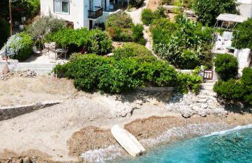 Villa Mimosa Poros Beachfront Apartments - Foto 1