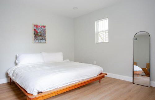 Stylish Stay in Center City, French-Japanese & Minimalist Vibes - Foto 4