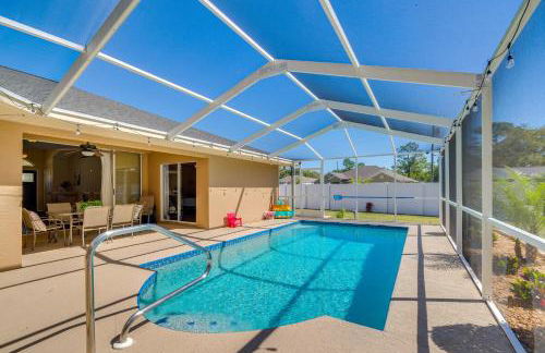 Relax Poolside Spring Hill Family Home with Yard! - Foto 31