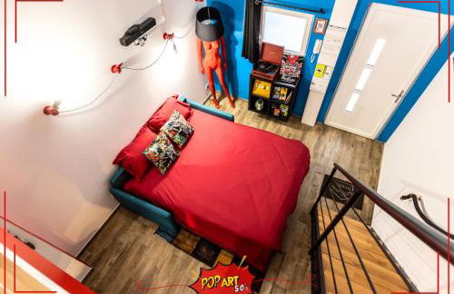 LOFT "POP ART 50's" Idéal PRO - Écran cinéma rétroprojecteur - WIFI Fibre - Borne arcade de jeu - Centre Ville - Foto 18