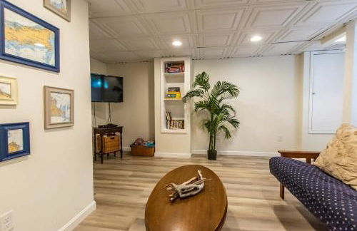 Full Sand Volleyball Court Walk to Pond - Foto 10