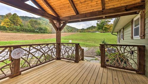 Near Hiking and Wineries! Newland Retreat with Creek - Photo 2