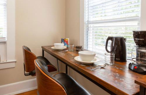 Sunny efficiency in historic home - Foto 33