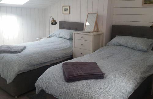 The Artist's Studio at Meadow Cottage - Photo 16