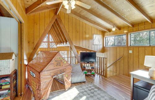 Hot Tub and Barrel Sauna! Lakefront Innsbrook Chalet - Foto 22