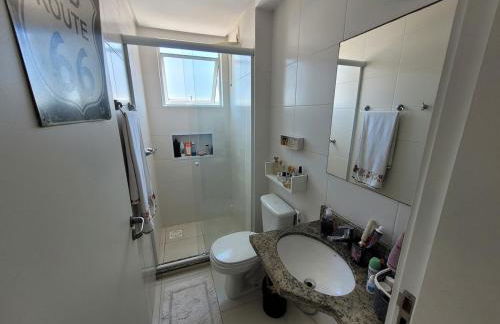 Apartamento vista mar e sacada com churrasqueira - Foto 25