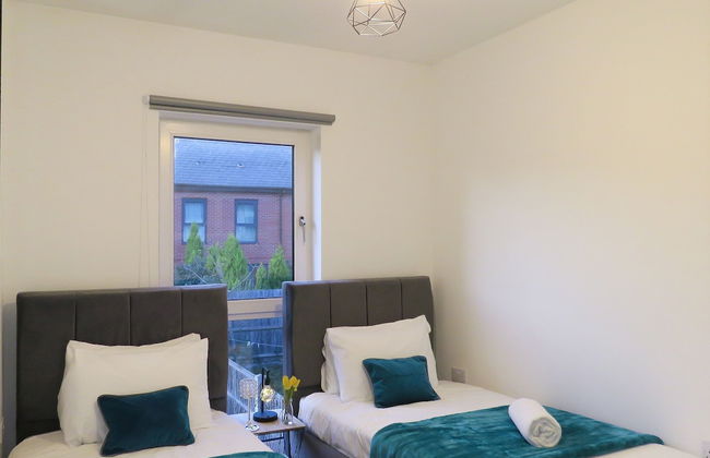 Tudors eSuites Private Garden & Garage - Photo 4